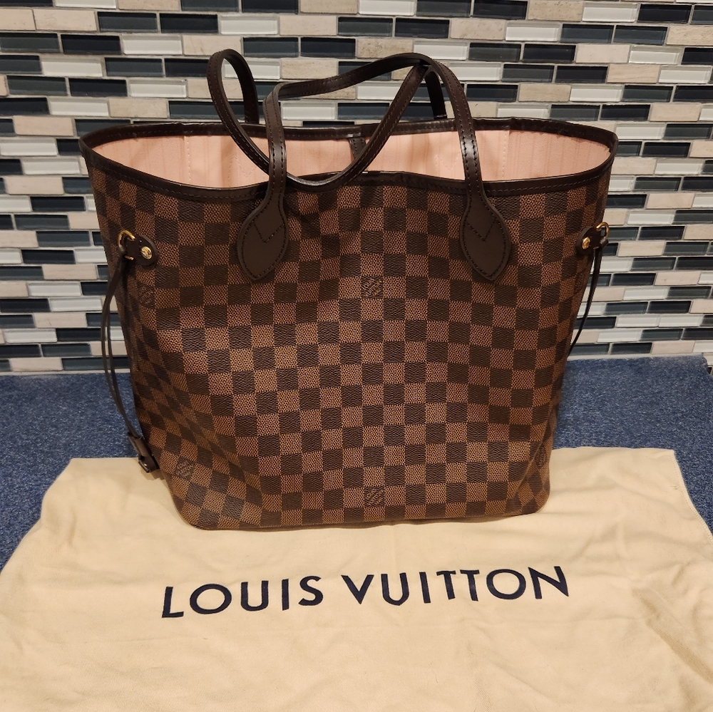 Louis Vuitton Neverfull MM